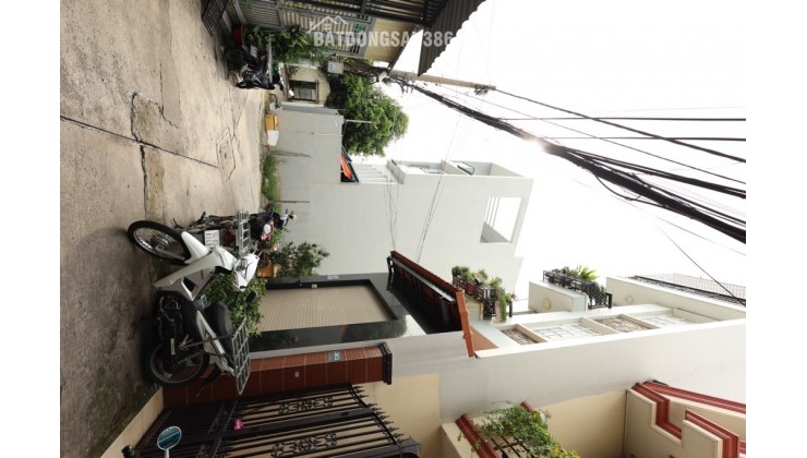 Nhà ngang 7m, đường Trường Chinh, 54m2 x 4 tầng BTCT, gần chợ Bà Quẹo